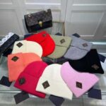 Berretto Louis Vuitton Costine Patch Monogram